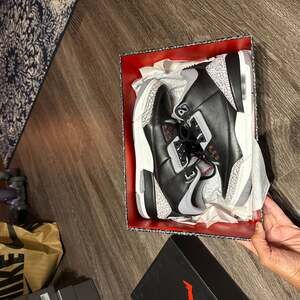 Air Jordan 3 Retro Black Cement Basketball Sneakers